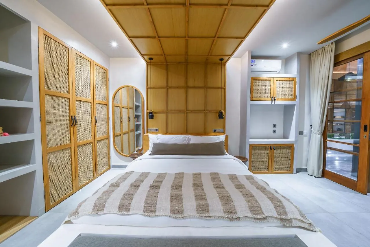 Villa Mango 3 - Amazing 4-Bdr Villa In Berawa ! Perfect Location ! Canggu  0*, Canggu (Bali) Indonesia